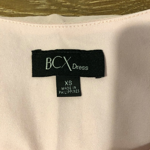 🆕 Sleeveless Colorblock Pink & Navy Blue Pleated Dress with Berry Belt - Picture 3 of 6